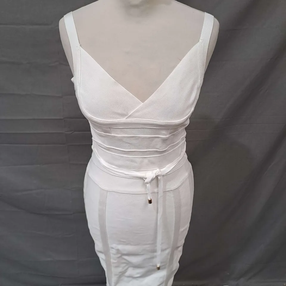 HOUSE OF CB BANDAGE MIDI DRESS IN WHITE SIZE M