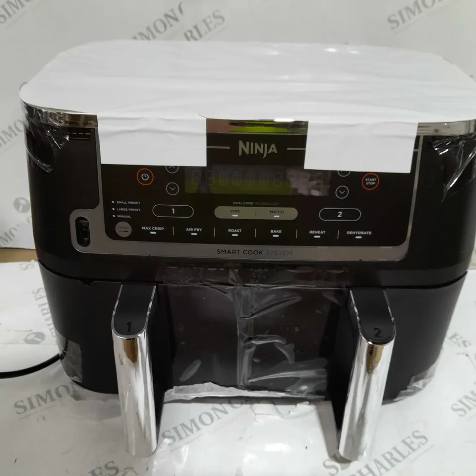 BOXED NINJA FOODI MAX DUAL ZONE 9.5L AIR FRYER AF451UK