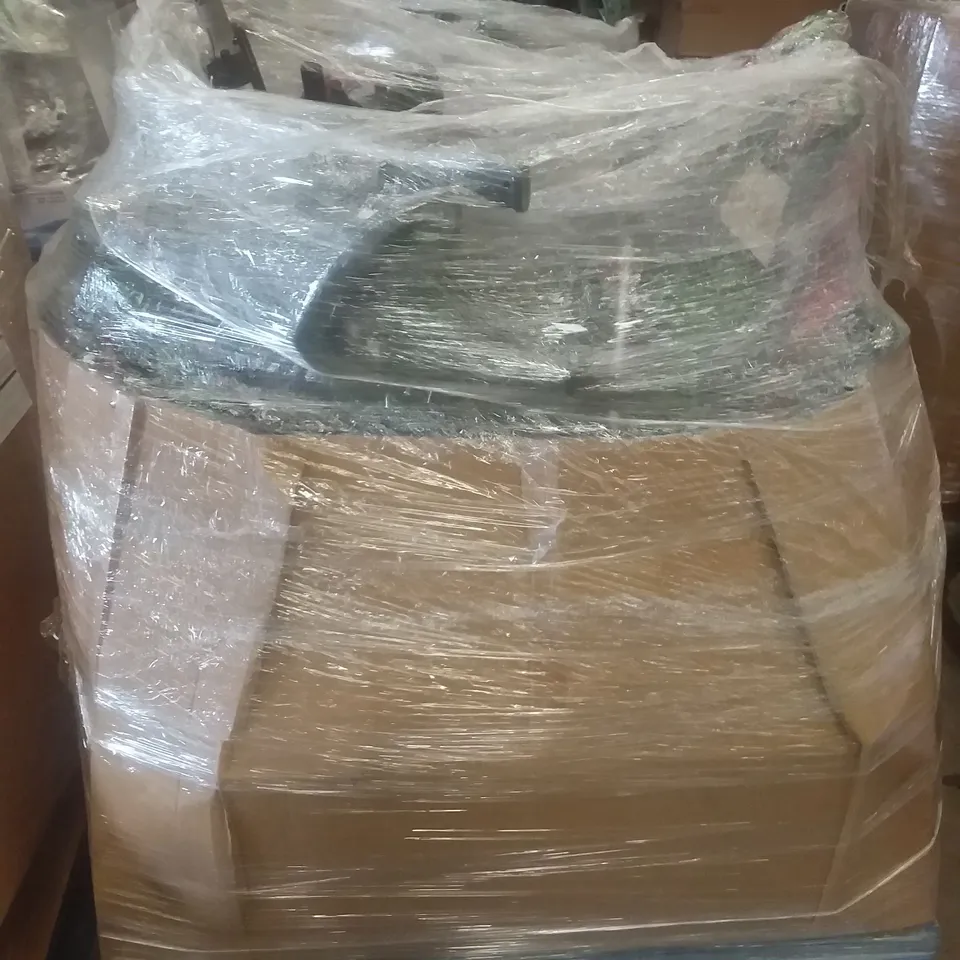 PALLET OF APPROXIMATELY X35 ASSORTED LOOSE HEDGE TRIMMERS