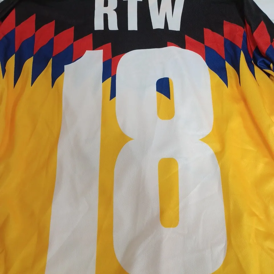 STREET LEAGUE CORTEIZ SHIRT - MEDIUM