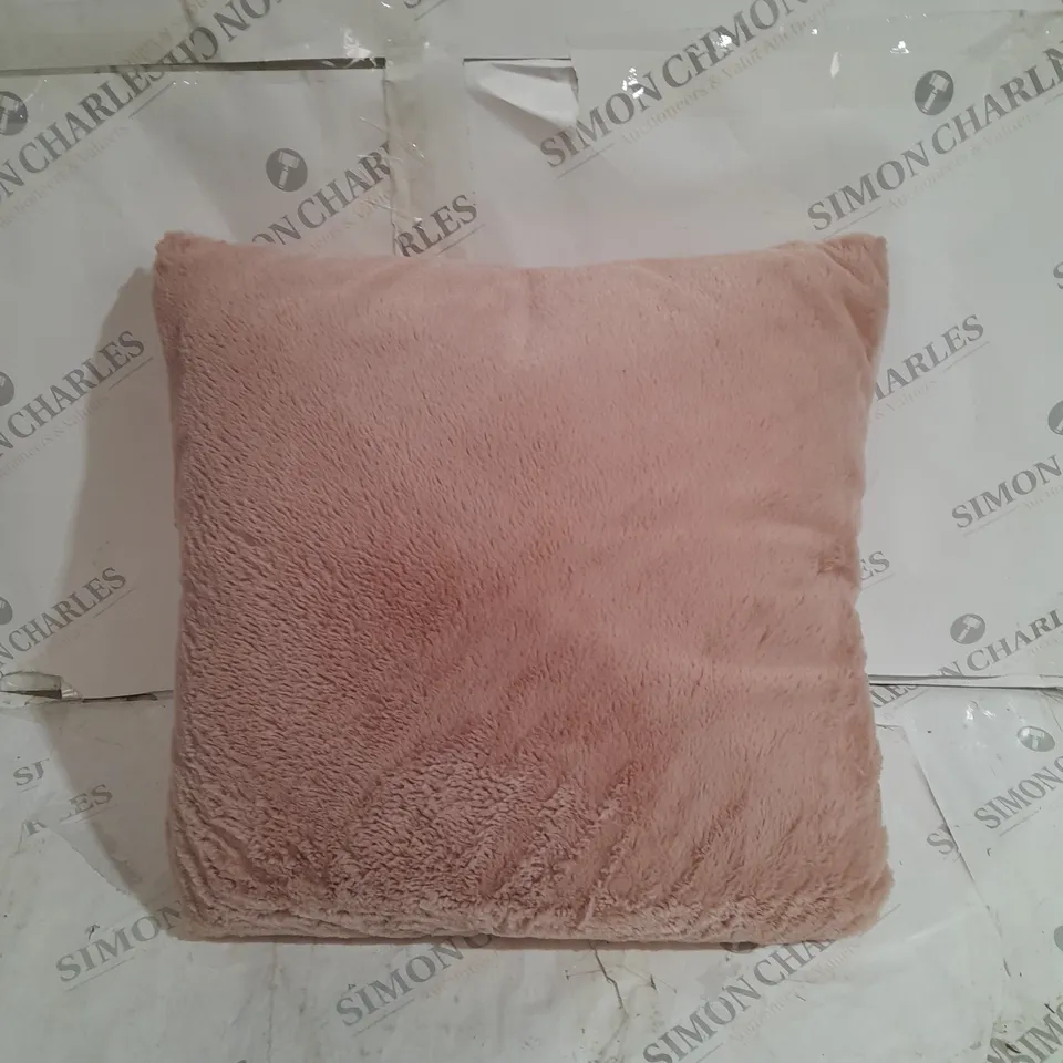 SET OF 2 PINK FUAX CUSHIONS 