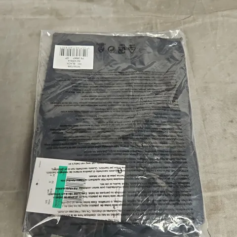 NIKE BLACK TEE SIZE – 30/8