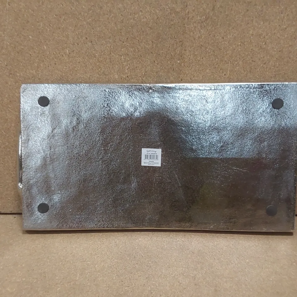 LIGHT & LIVING METAL TRAY