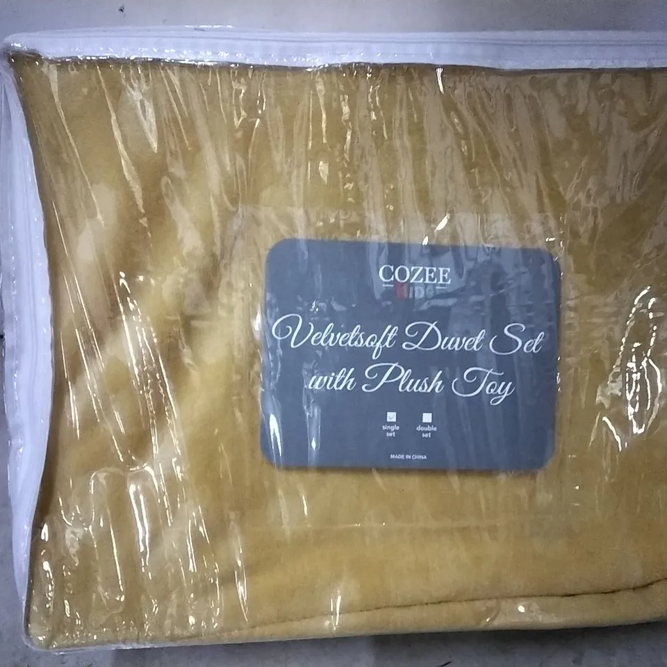 BOXED BRAND NEW COZEE KIDS DUVET SET WITH PUSH TOY , SINGLE , YELLOW 