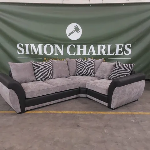 QUALITY DESIGNER HILTON FABRIC AND FAUX LEATHER RIGHT HAND CORNER CHAISE SOFA