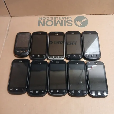 10 X ASSORTED SMARTPHONES IN VARIOUS MODELS TO INCLUDE ALCATEL & DORO ETC 