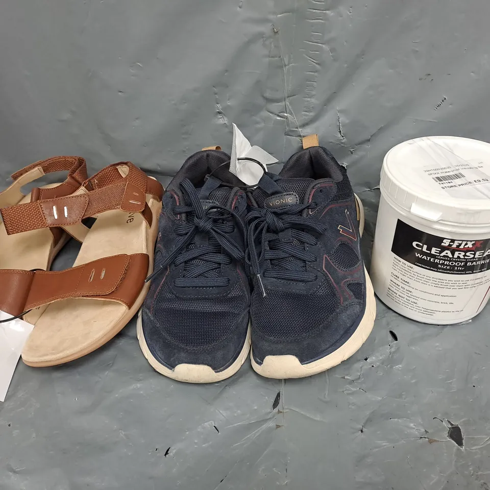 BOX OF APPROXIMATELY 20 ASSORTED HOUSEHOLD AND CLOTHING ITEMS IN VARIOUS STYLES, SIZES, AND COLOURS, ETC - COLLECTION ONLY