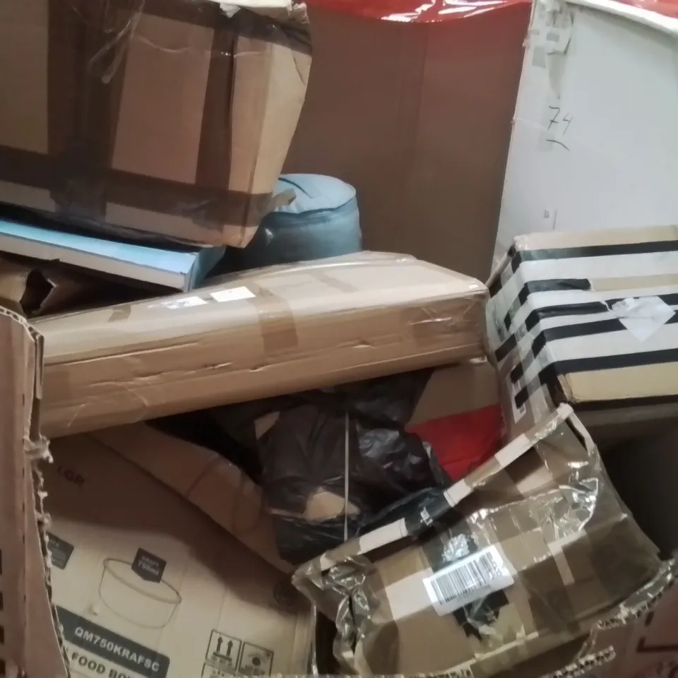 PALLET OF ASSORTED HOUSEHOLD GOODS AND PRODUCTS TO INCLUDE;AIR COOLER,BEACH TOYS,TOILET SEAT