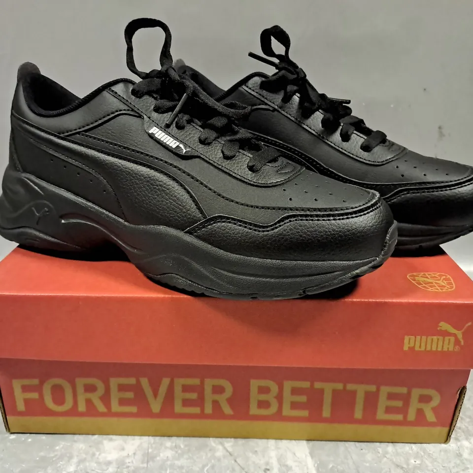 BOXED PAIR OF PUMA CILIA MODE SHOES IN BLACK UK SIZE 4.5