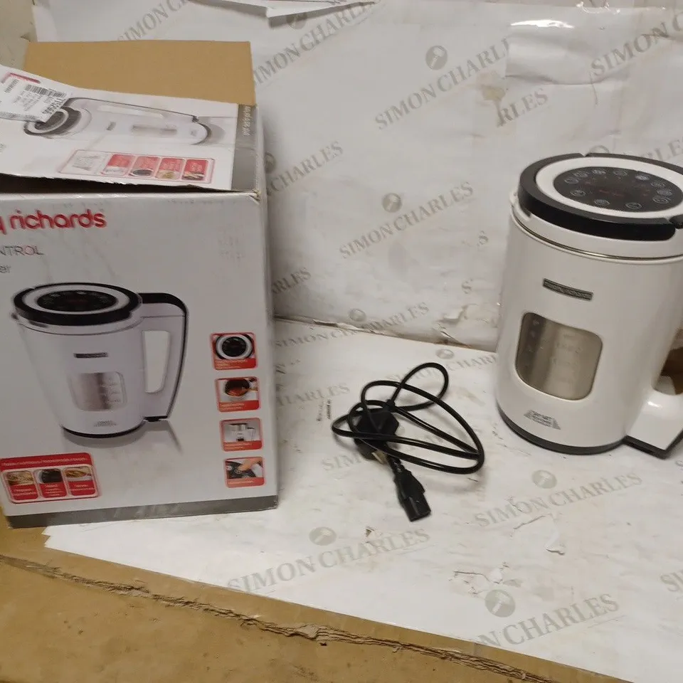 MORPHY RICHARDS TOTAL CONTROL SOUP MAKER
