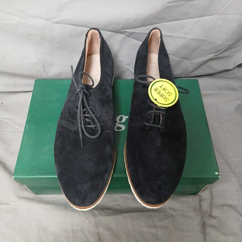PAUL GREEN SOFT SUEDE LACE-UP SHOES – UK 5.5 (5 1/2) WOMEN’S DESIGNER SHOES