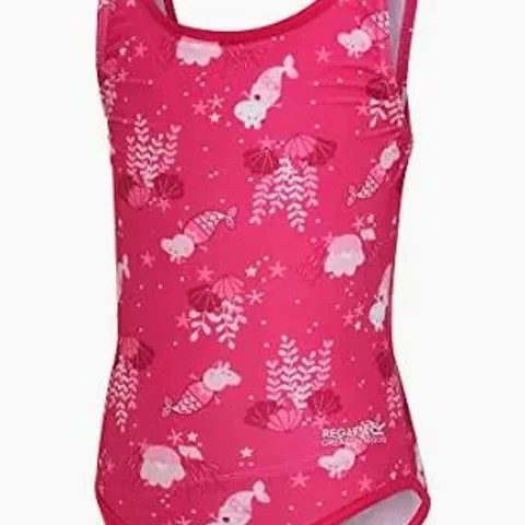 REGATTA PEPPA SPLASH SUIT PINK FUSION SIZE 48-60