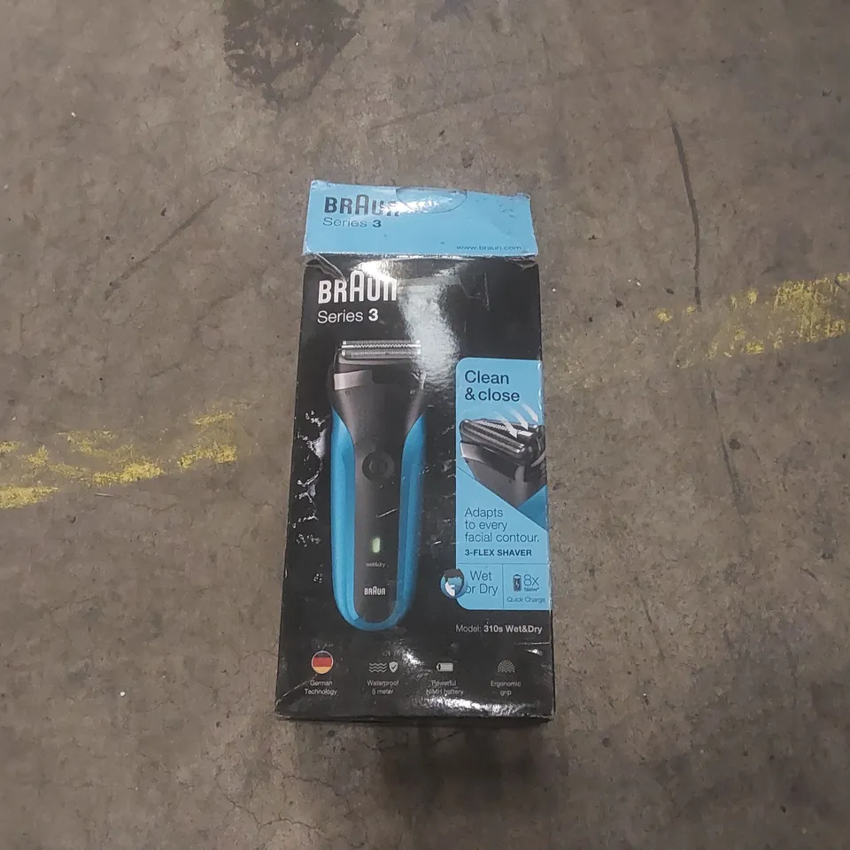 BRAUN SERIES 3 ELECTRIC SHAVER – BOXED (MODEL 310S) – WET & DRY