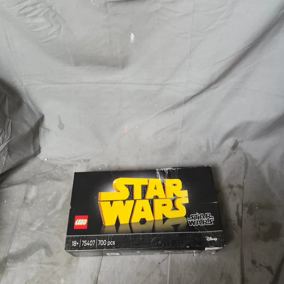LEGO STAR WARS 75407 – 700 PIECES (BOXED)