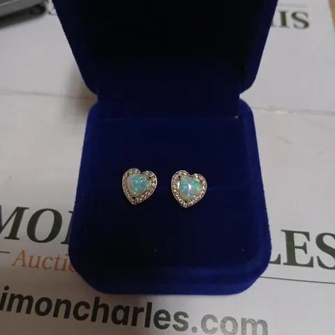 DIAMONIQUE HEART STUD EARRINGS
