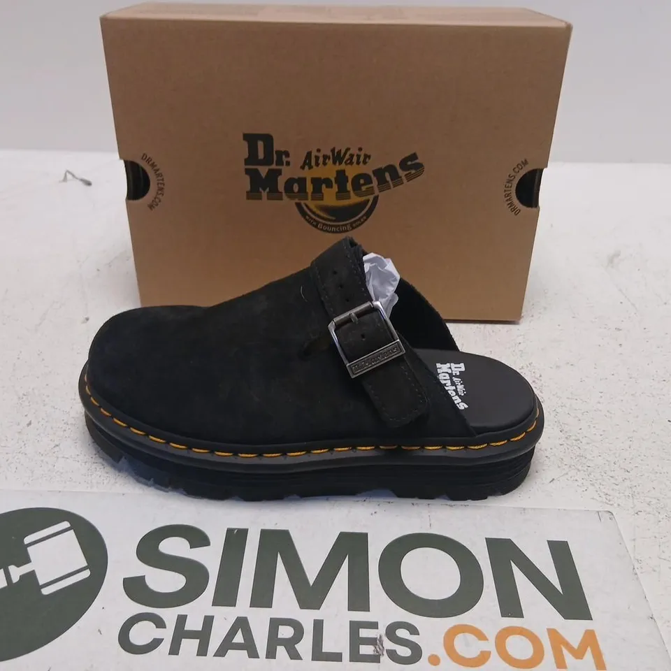 DR. MARTENS ZEBZAG MULE – BLACK, UK 7