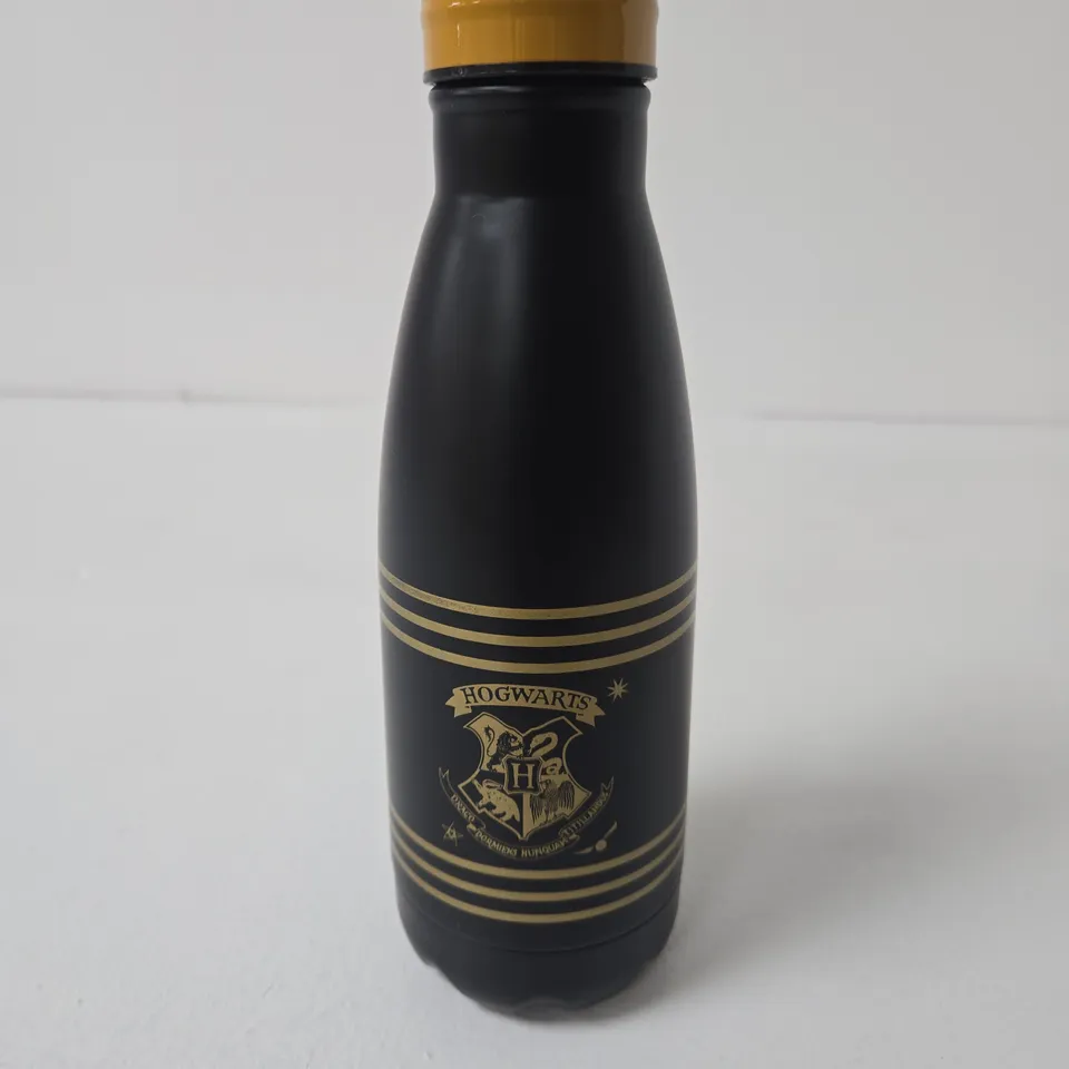 HOGWARTS CREST BOTTLE – BLACK MATTE WITH GOLD TRIM