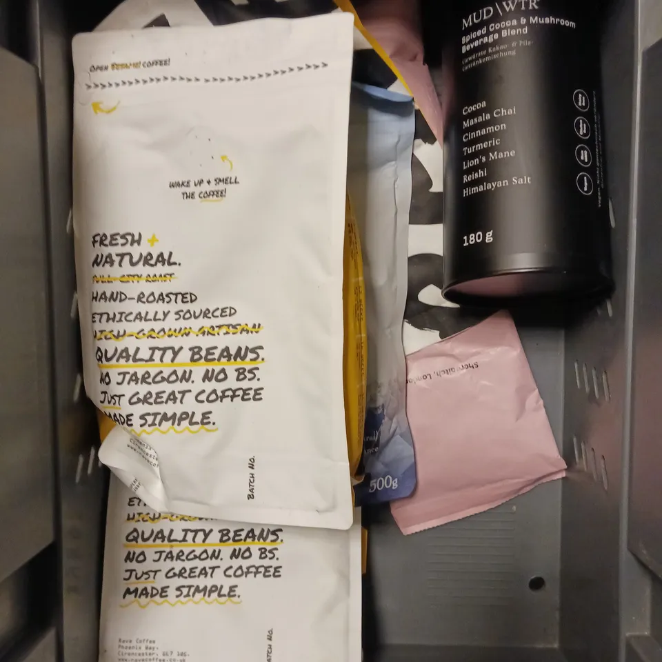 APPROXIMATELY 10 ASSORTED FOOD/DRINK PRODUCTS TO INCLUDE CAFEPOD COFFEE, MONSTER ENERGY DRINKS, RAVE COFFEE ETC 