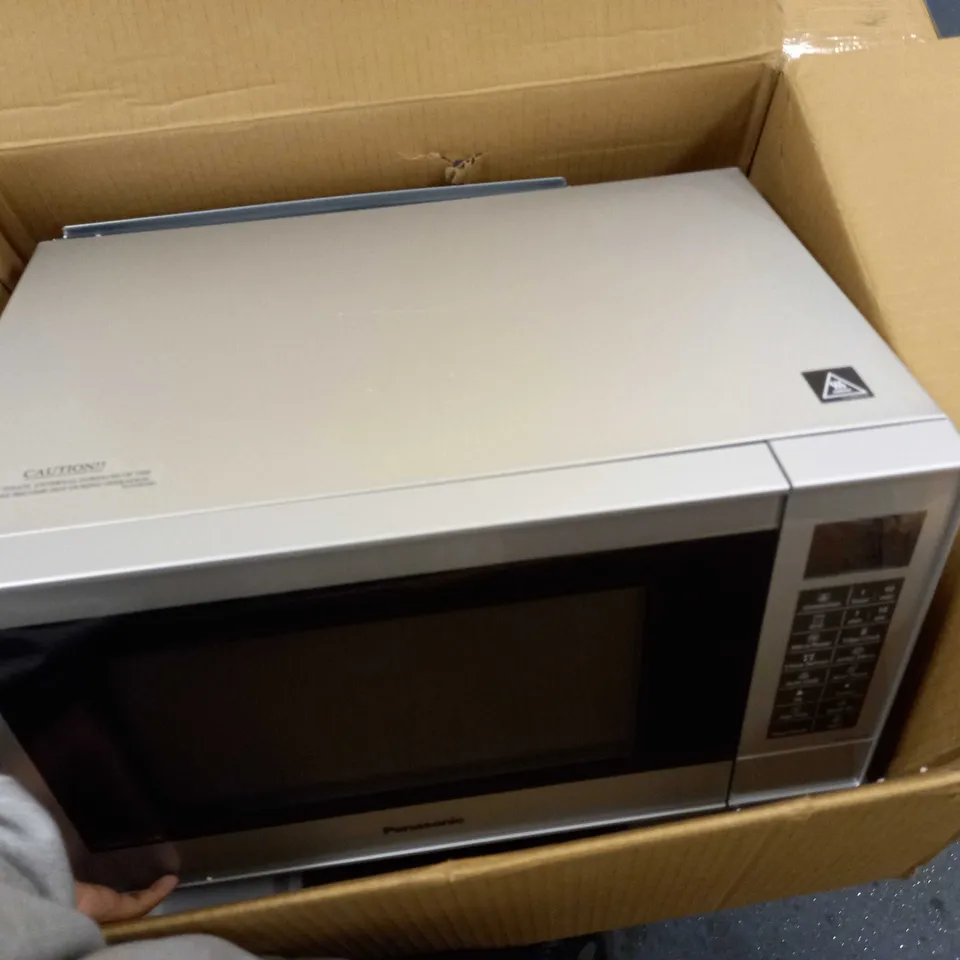 PANASONIC NN-CT57JMBPQ SLIMLINE COMBINATION MICROWAVE OVEN