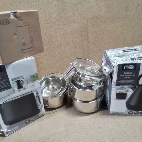 MIXED LOT TO INCLUDE: BLACK PYRAMID KETTLE, 2 SLICE TOASTER AND AN ASSORTMENT OF STAINLESS STEEL PANS ETC.