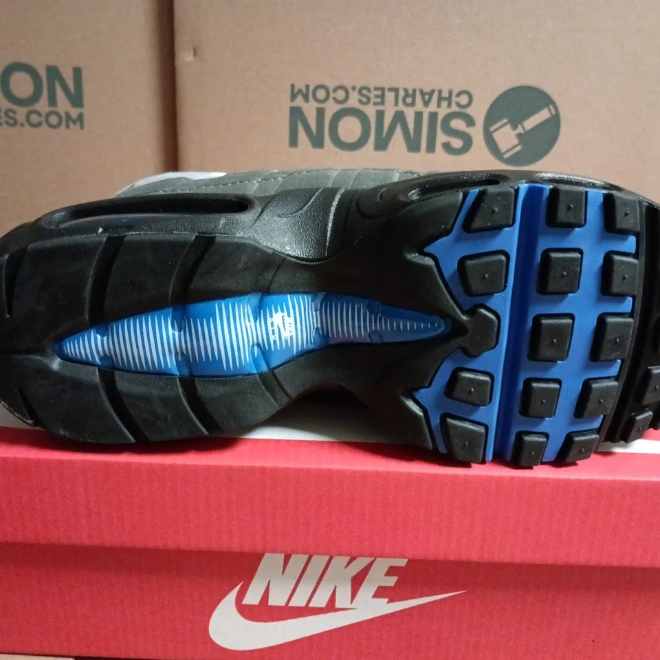 BOXED PAIR OF NIKE AIR MAX 95 TT TRAINERS – MEN'S UK 9