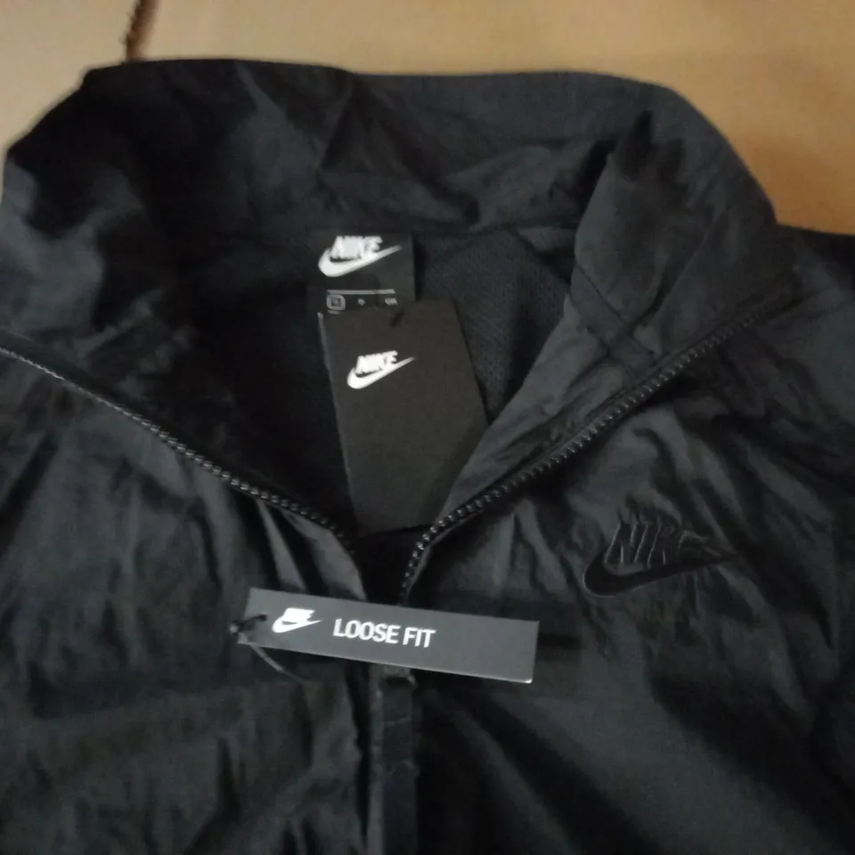 NIKE LOOSE FIT ZIP THROUGH JACKET - S
