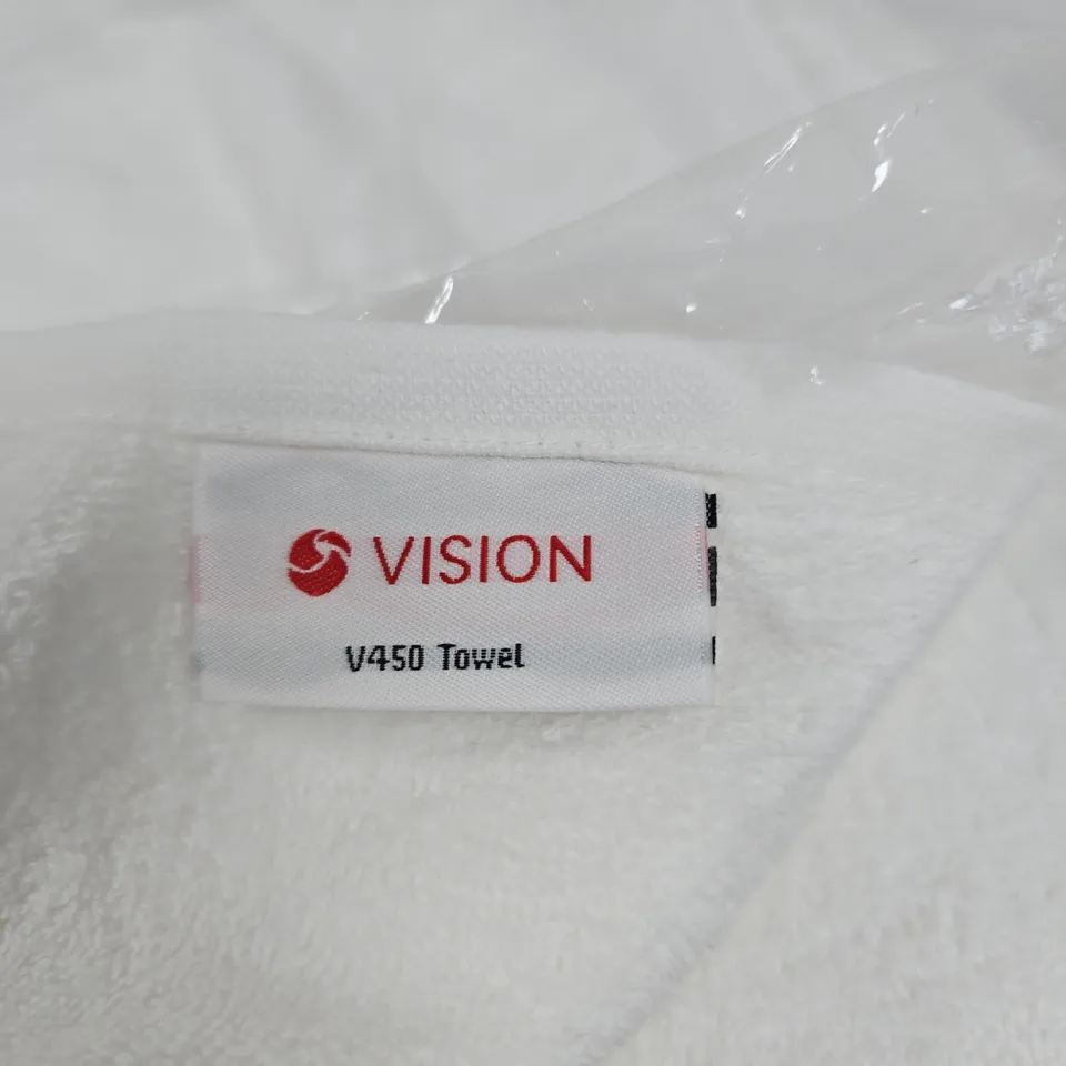 PACK OF 5 WHITE VISION V450 TOWELS