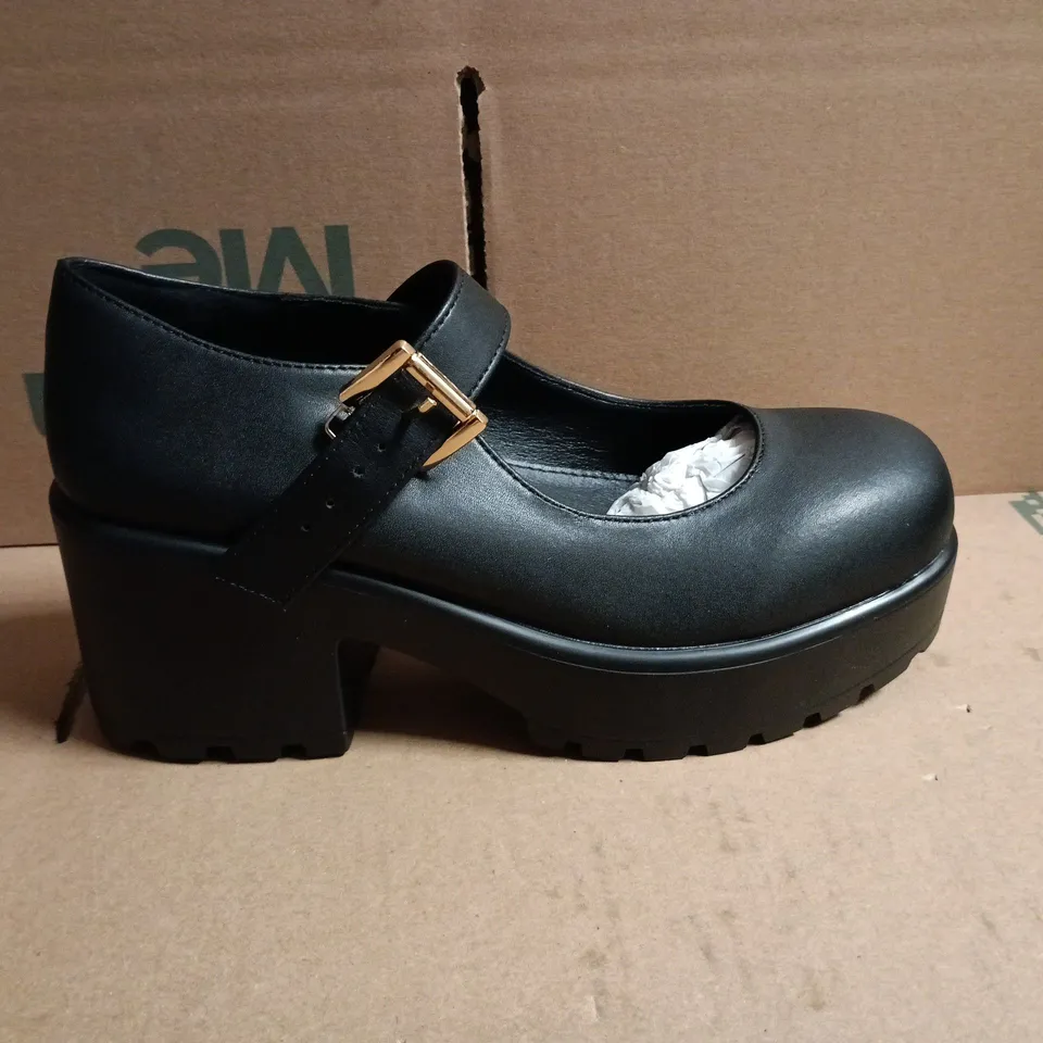 BOXED KOI BLACK MARY JANE SHOES WITH BUCKLE STRAP WITH CHUNKY PLATFORM HEEL - 5
