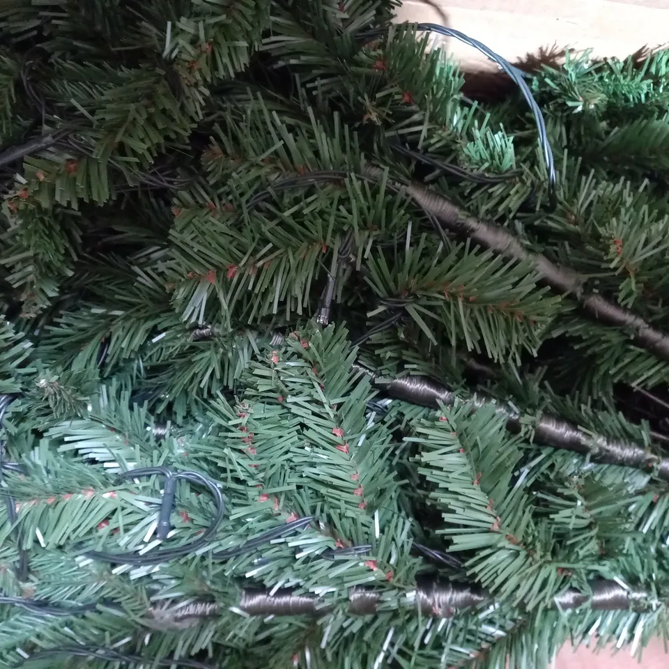 WERCHRISTMAS PRE-LIT GRAND ALASKAN FIR MULTI-FUNCTION CHRISTMAS TREE - 6 FEET (COLLECTION ONLY)