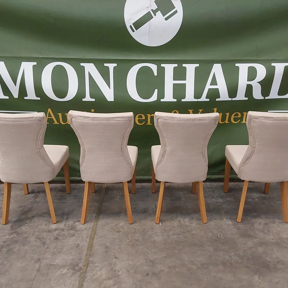 SET OF 4 BEWLEY OATMEAL FABRIC BUTTON BACK DINING CHAIRS WITH OAK LEGS