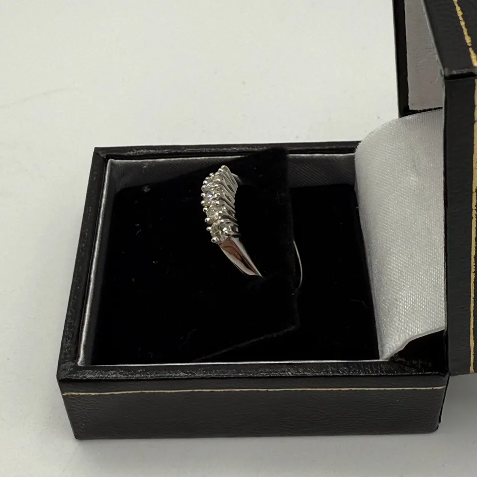 18CT WHITE GOLD FIVE STONE HALF ETERNITY RING SET WITH NATURAL DIAMONDS