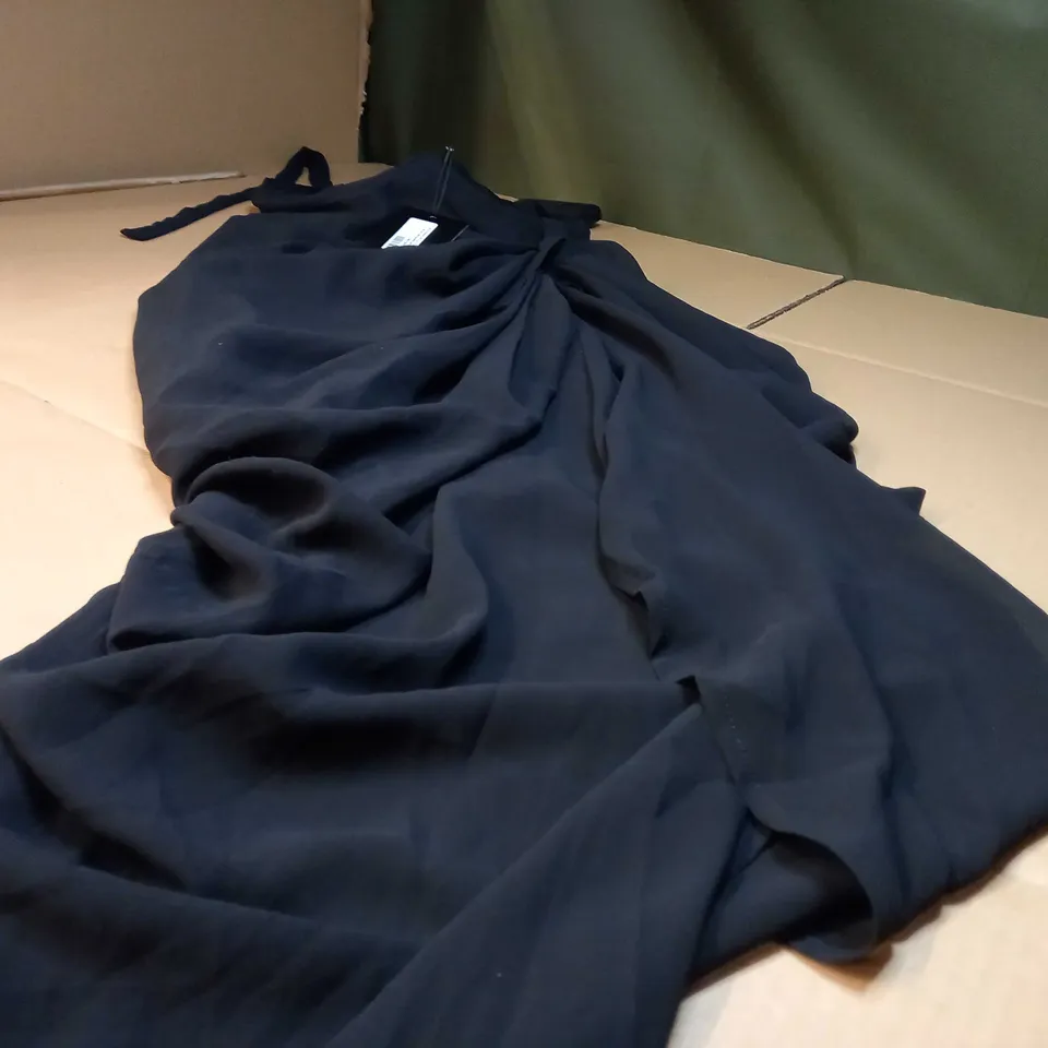 PRETTYLITTLETHINGS BLACK UNDERWIRE DETAIL DRAPED MIDI DRESS - SIZE 12