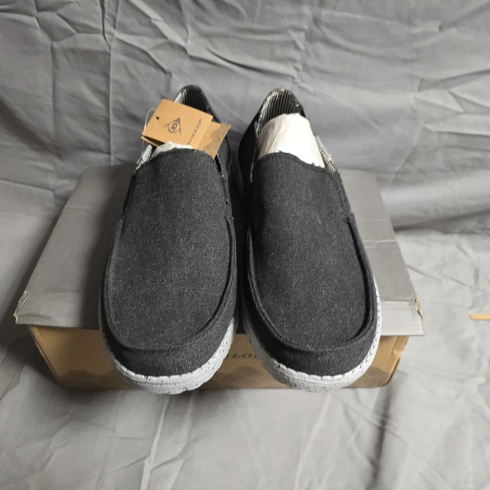 DUNLOP ADY SLIP-ON SHOES, BLACK, UK10 – BOXED (STYLE NO. ZDMC142)