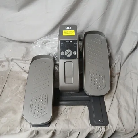 LIVMORE NON-SLIP PEDAL TRAINER - BOXED