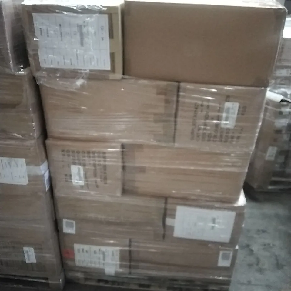 PALLET OF BRAND NEW WOMENS QUALITY DESIGNER CLOTHES APPROXIMATELY 140 TO INCLUDE; JEANS, SWIMSUITS, TOPS ETC