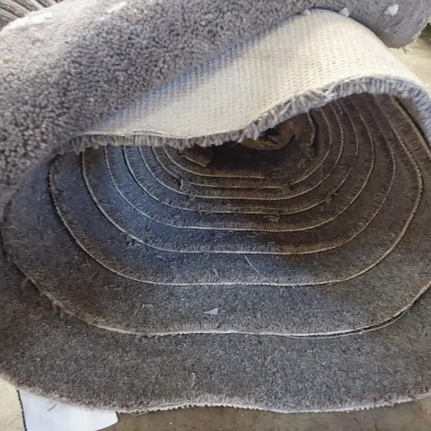 ROLL OF QUALITY BURFORD TWIST ELITE 50 CARPET APPROXIMATELY 5M × 6.8M