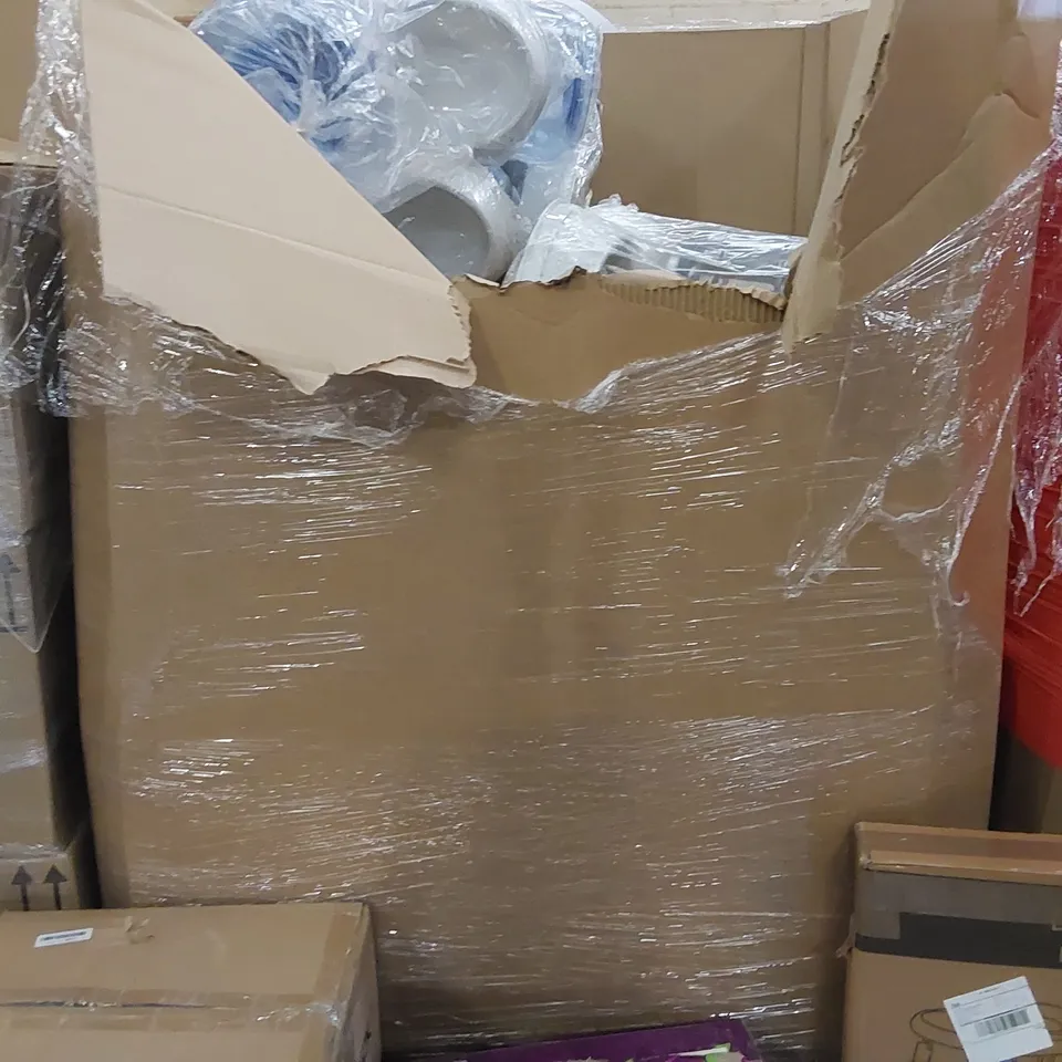 PALLET OF ASSORTED ITEMS INCLUDING: AIR FRYER, BABY WALKER, APPLE TRAY, PET WATER DISPENSER 