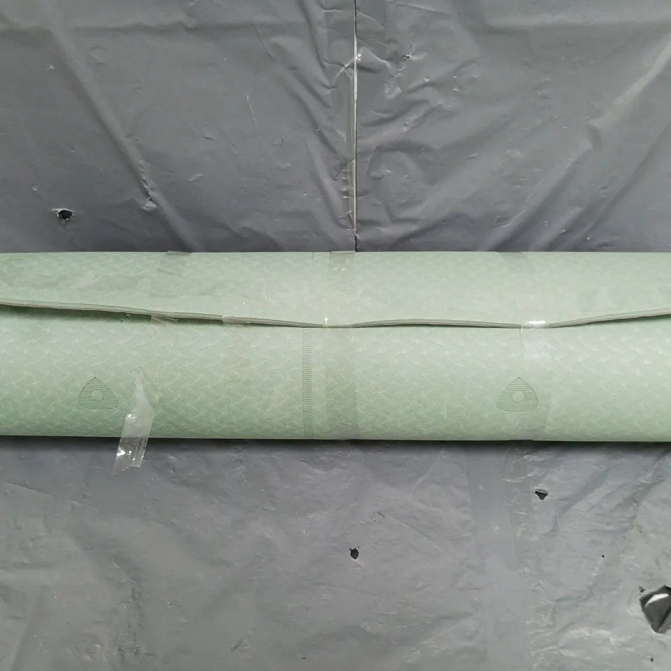 SAGE GREEN YOGA MAT 