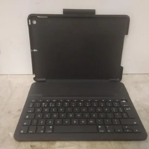 BOXED LOGITECH SLIM FOLIO CASE WITH KEYBOARD