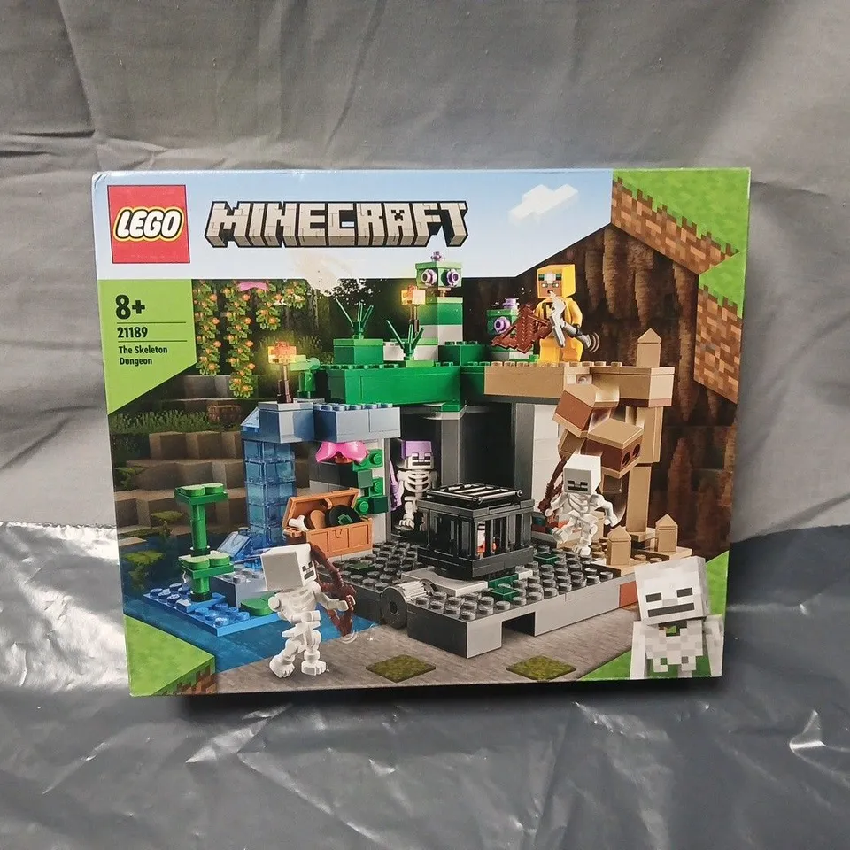 LEGO MINECRAFT THE SKELETON DUNGEON (SET 21189) BOXED