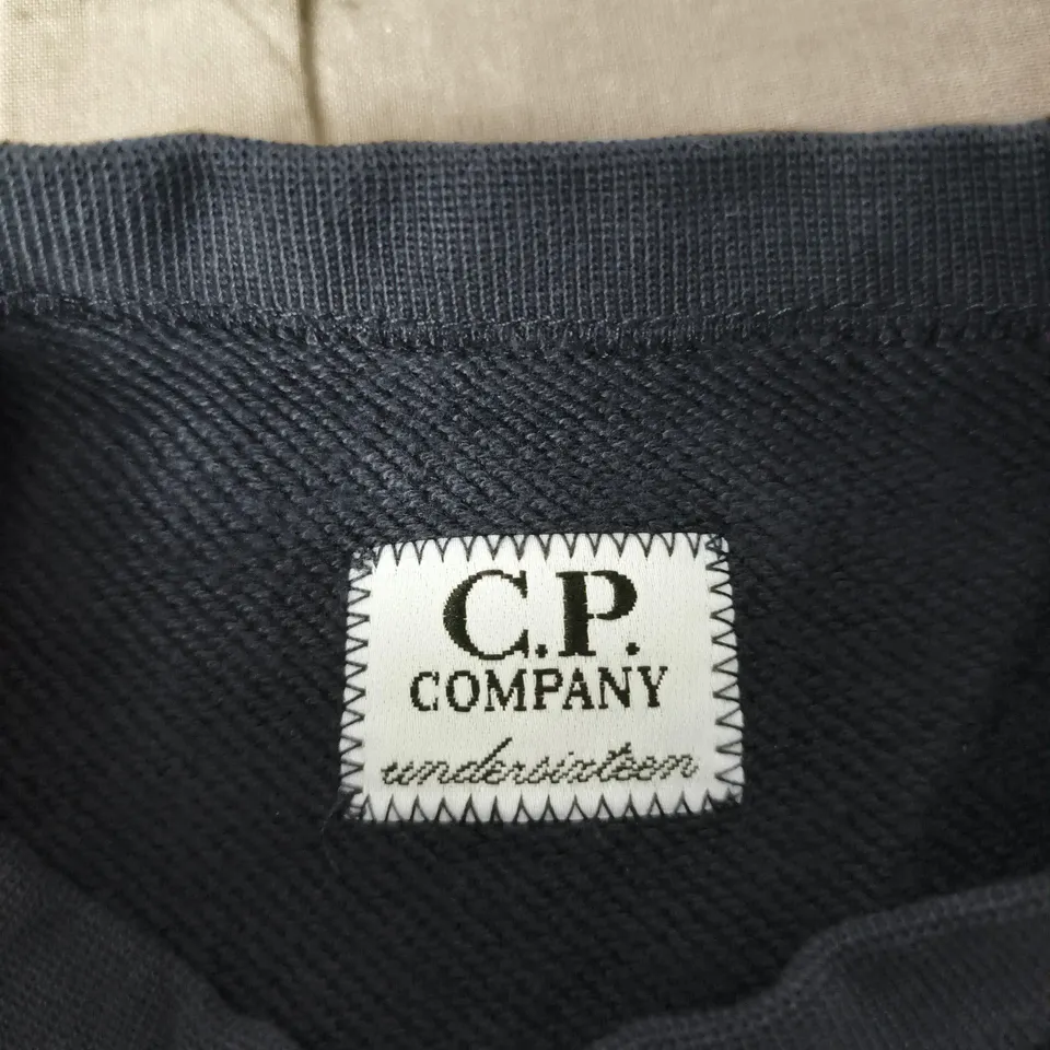 CP COMPANY KIDS NAVY SWEATSHIRT – AGE 2 YEARS
