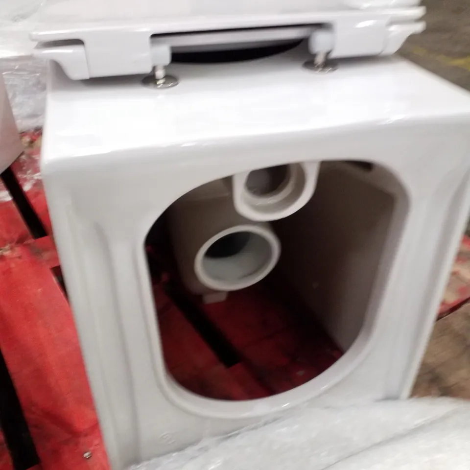BRAND NEW TOILET PAN WITH SEAT