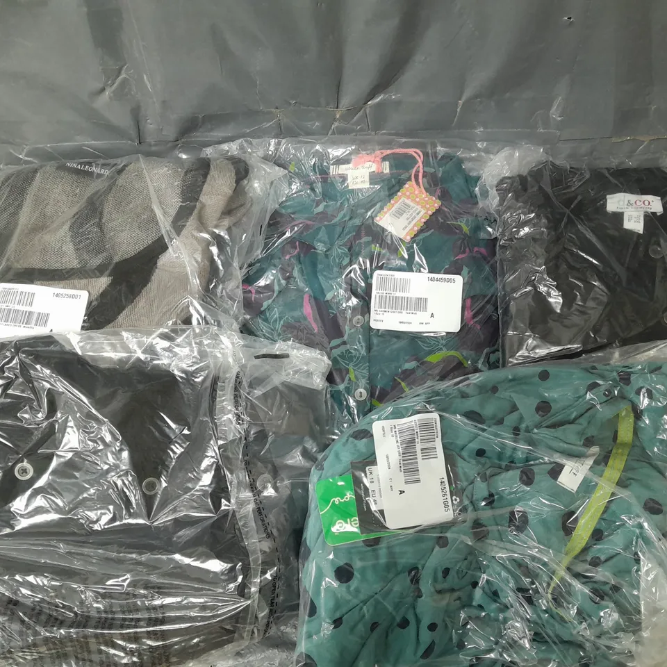 BOX OF APPROXIMATELY 13 ASSORTED CLOTHING ITEMS IN VARIOUS COLOURS , SIZES & STYLES