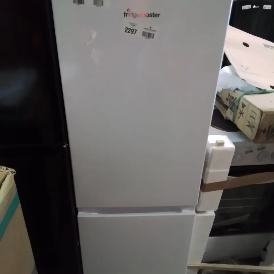 FRIDGEMASTER 70/30 FRIDGE FREEZER IN WHITE 