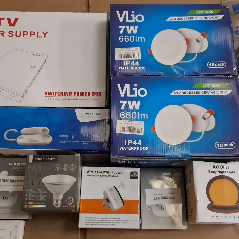 LARGE QUANTITY OF ASSORTED ITEMS TO INCLUDE LED RECESSED CEILING LIGHT, WIRELESS EARPHONES AND NIGHT LIGHT