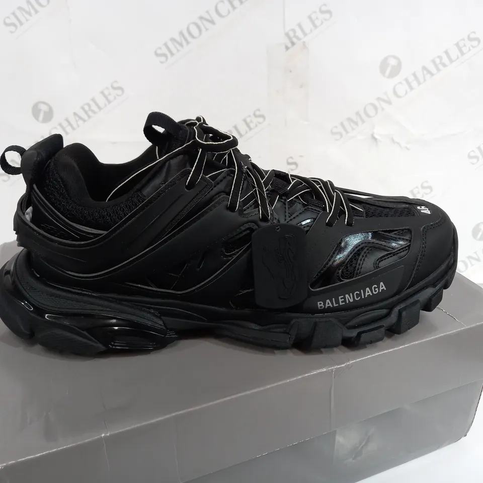 BOXED PAIR OF BALENCIAGA TESS.S.GOMMA BLACK TRAINERS SIZE 12