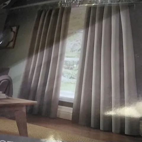 JACQUELYN PENCIL PLEAT ROOM DARKENING THERMAL CURTAINS