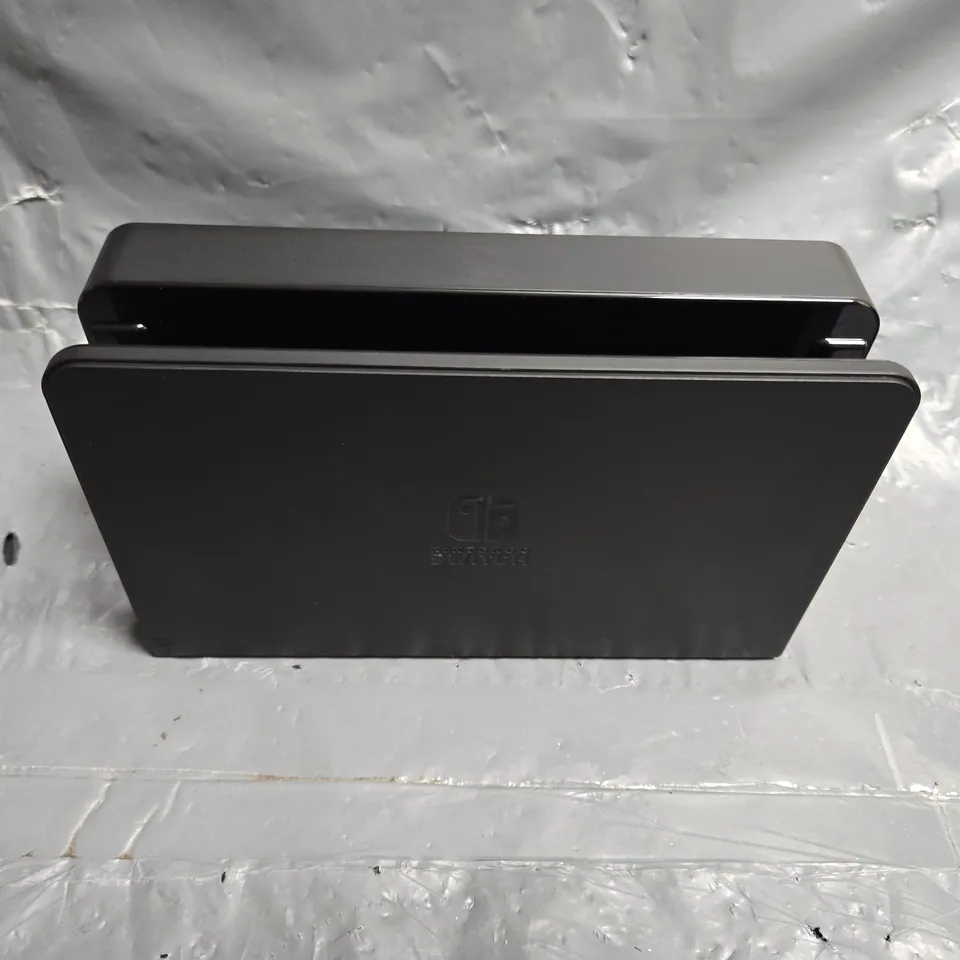 NINTENDO SWITCH OLED MODEL WITH DOCK– HDMI CABLE, AC ADAPTER, ORIGINAL BOX