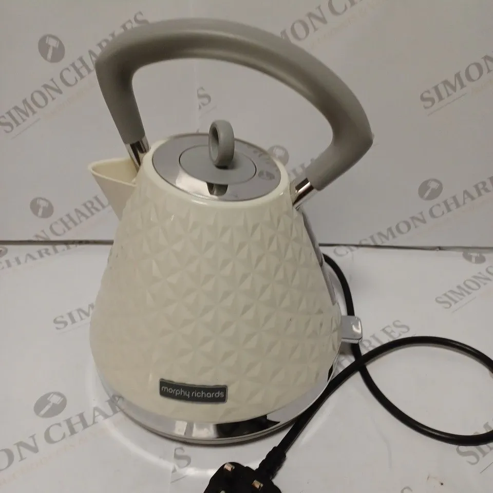 MORPHY RICHARDS 108132 CORDLESS KETTLE 