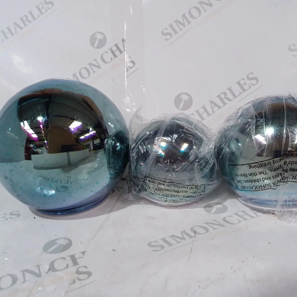 BUNDLEBERRY BY AMANDA HOLDEN SET OF 3 INFINITY SPHERES - GUNMETAL